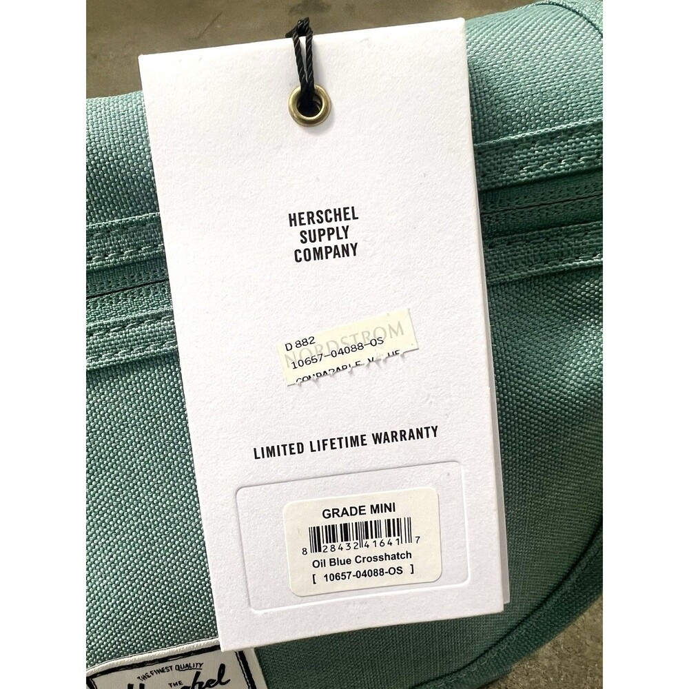 NWT Herschel Supply Co. Grade Mini Messenger Bag Oil Blue Crosshatch Nordstrom - Picture 2 of 9